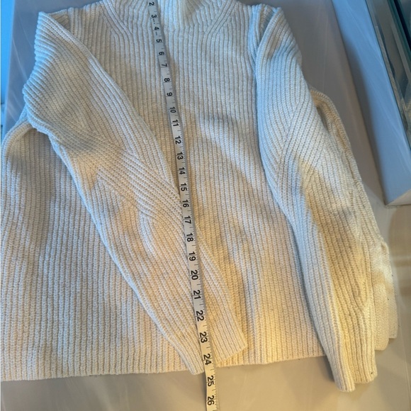 LOFT Chic Cream Women's Turtleneck Sweater US M - Picture 7 of 8
